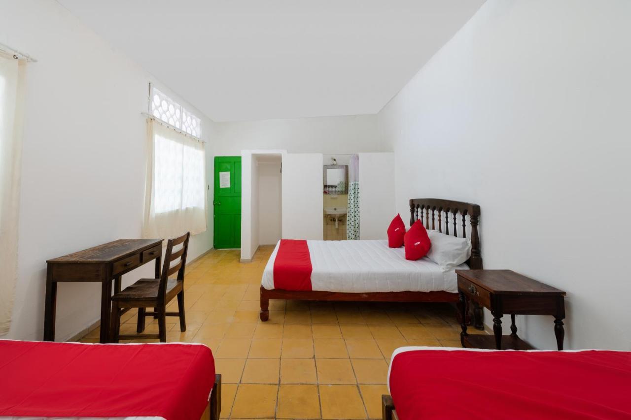 Oyo Hotel Las Palmas Cuyutlan Манзанило Екстериор снимка